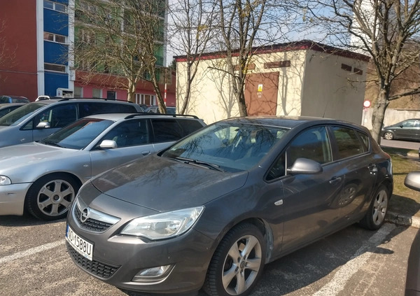 Opel Astra cena 20000 przebieg: 265000, rok produkcji 2012 z Olsztyn małe 92